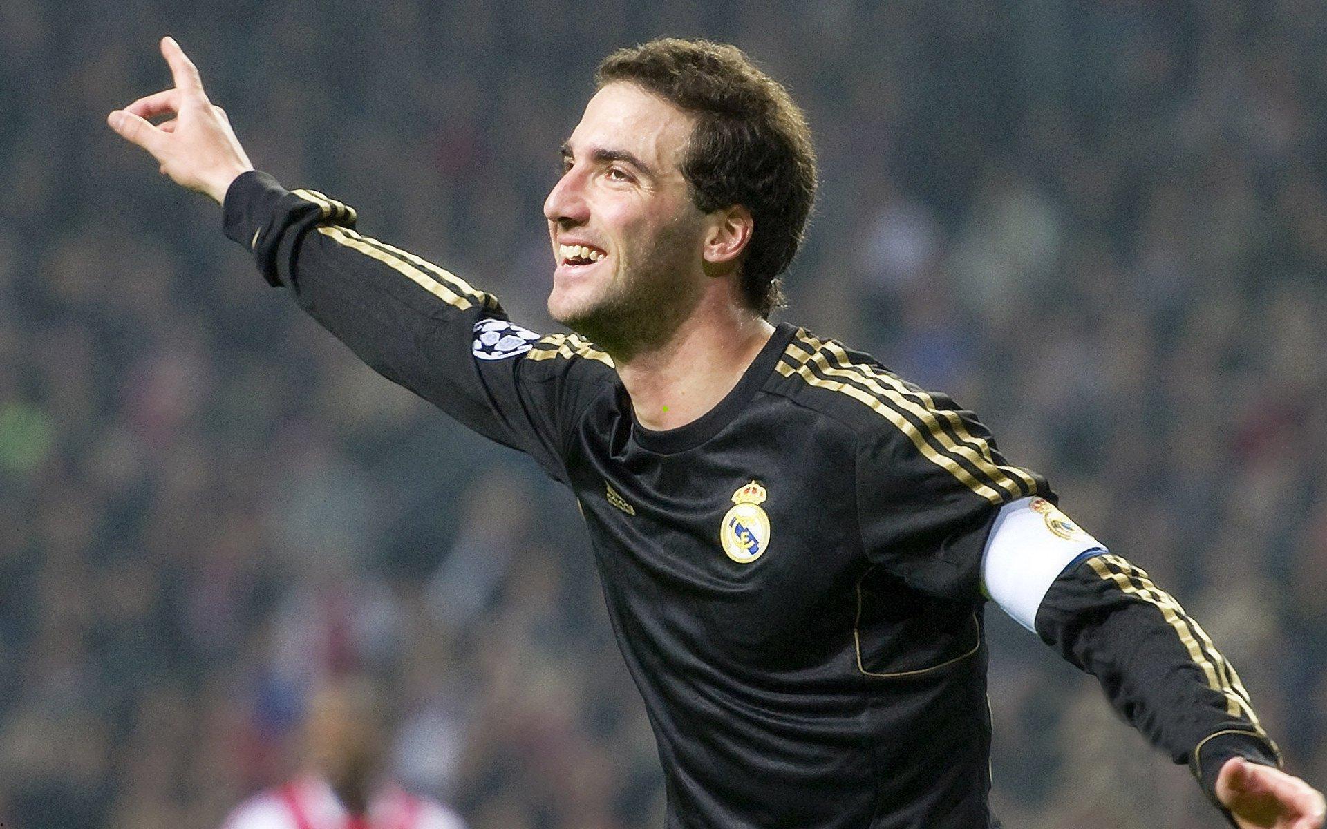 狄龙·布鲁克斯的夜色征程，加练至晚九点，铸就赛季更强音